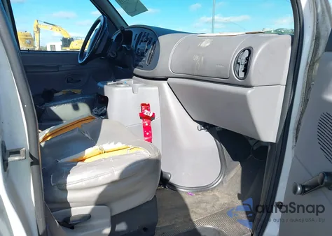 2001 Ford E-350 Super Duty Xl/Xlt from USA, damaged, VIN 1FBSS31L01HA93042